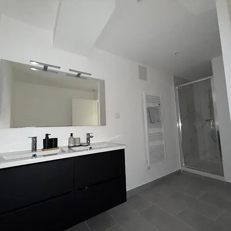 Le Sanctuzen Proche Sanctuaire, Spacieux *